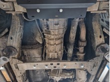 Aliumininė pavarų dėžės apsauga Nissan Navara (2005-2015)