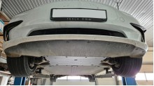 Plieninė priekinio elektros variklio apsauga Tesla Model 3 AWD (2017-2026)