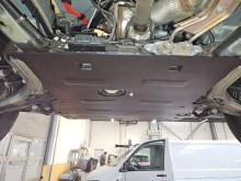 Plieninė variklio apsauga Vw Crafter (2021-2026)