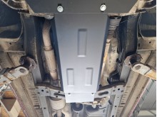 Plieninė pavarų dėžės apsauga Jeep Cherokee - KJ (2001-2008)