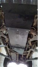 Plieninė pavarų dėžės apsauga Nissan Navara D22 (1997-2004)
